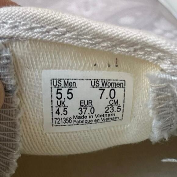 Vans x Kith 10th Anniversary OG Classic Slip-On LX Shoes Gray Unisex W7/M5.5 - Picture 9 of 12